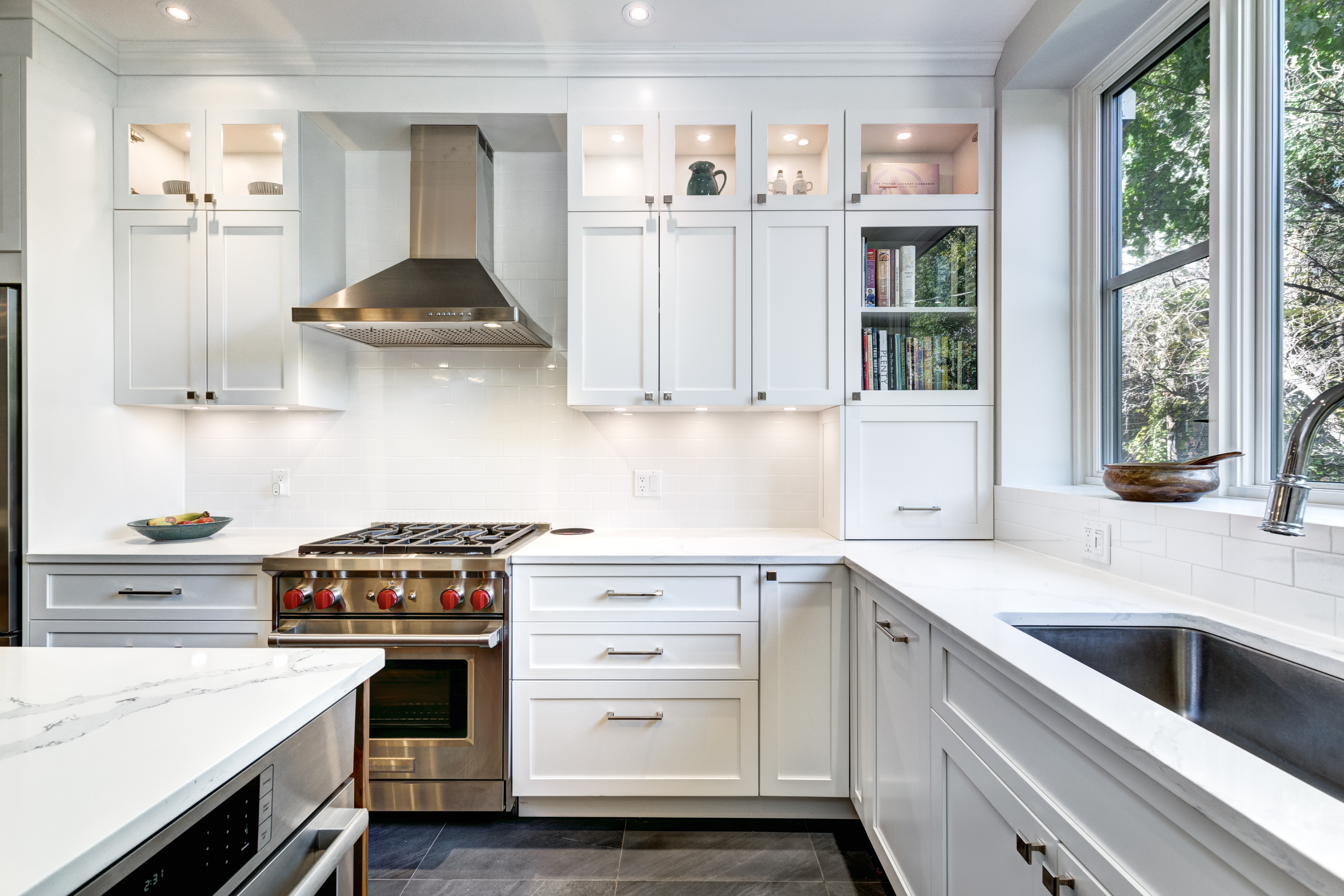 Kingston White Shaker kitchen installation